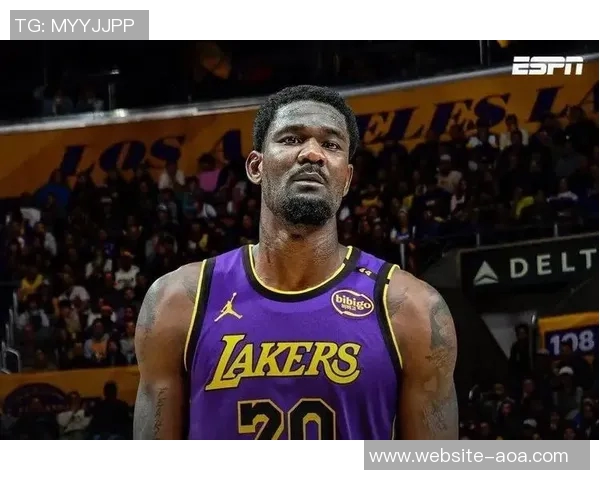 湖人内线失守艾顿海斯缺阵篮板惨败开拓者净负15个